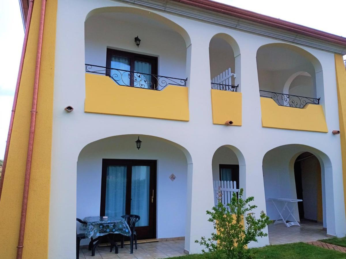 Case Vacanze San Silvestro บูโดนี ภายนอก รูปภาพ